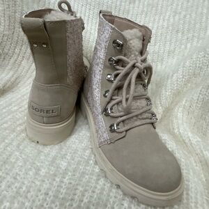 SOREL Lennox Lace cozy rain boots waterproof suede w/shearling tongue.Sz-7. D